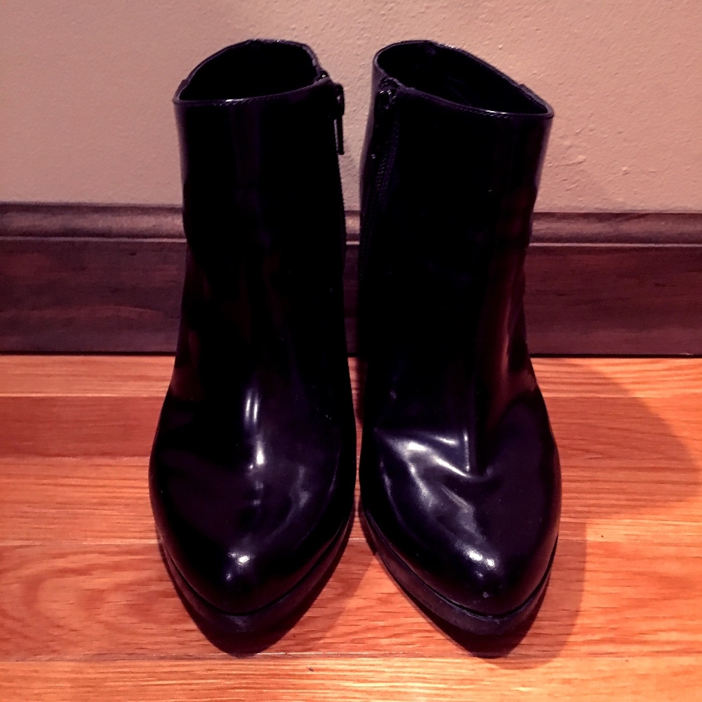 Nine West Black Leather Booties